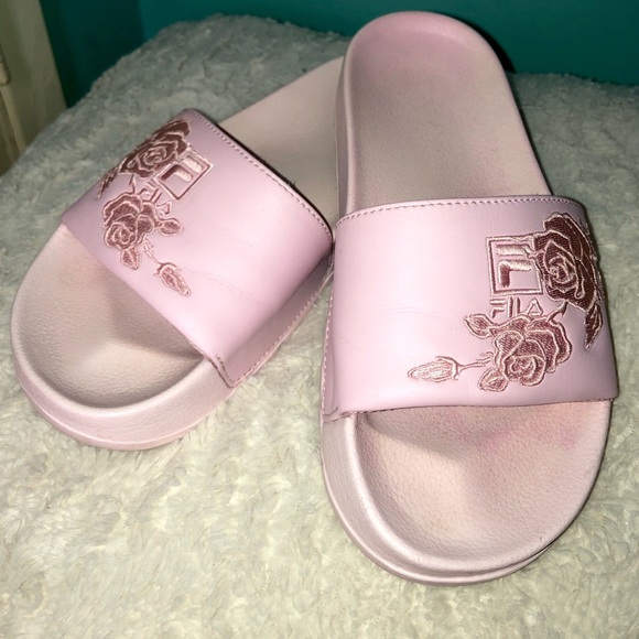 FILA Women’s Drifter Rose Embroidered Pink Slide - Picture 2 of 3